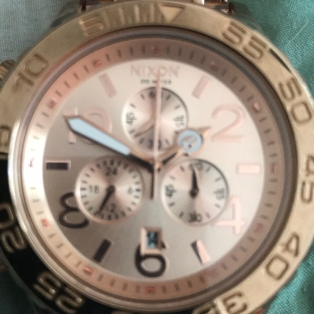 Nixon Watch - image 3